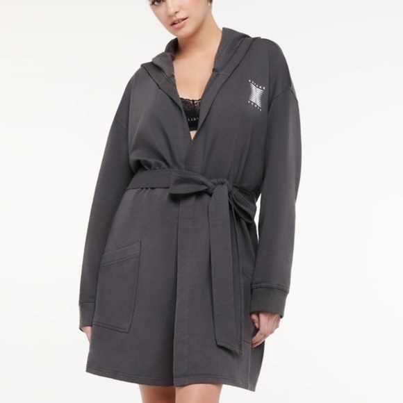 Savage X Fenty Other - Savage X Fenty, Women's, Forever Savage Showgirl Short Robe Dark Grey size M/L